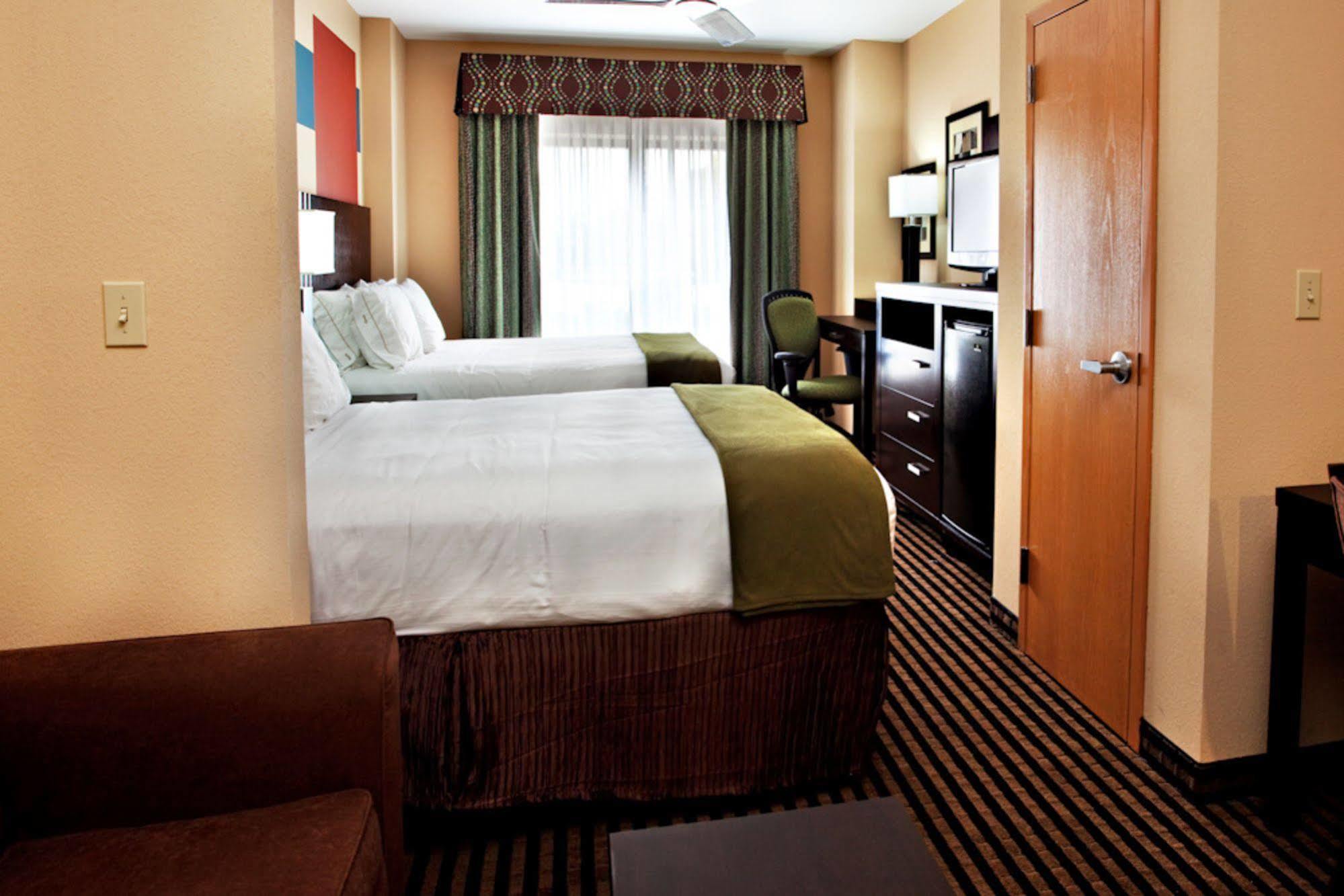 Holiday Inn Express Donaldsonville By Ihg Exterior foto